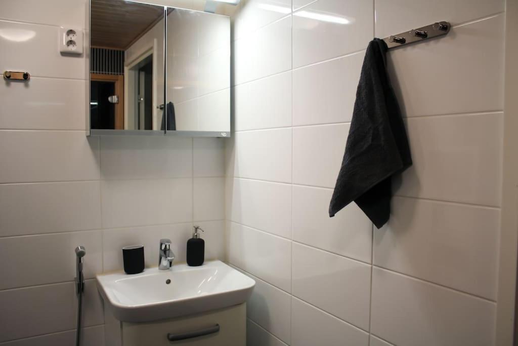 Modern Apartment With Sauna, Near Transit Hub/Dixi Vantaa Bagian luar foto